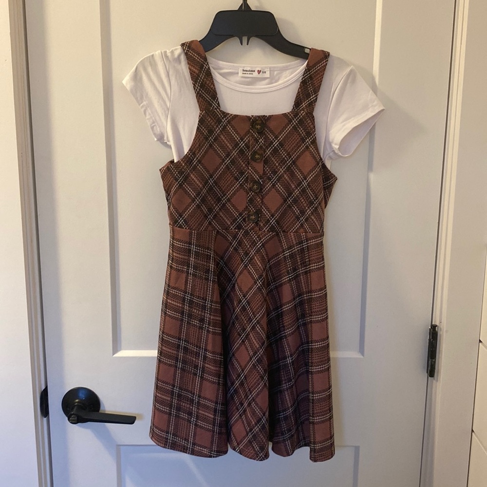 Adorable two piece jumper and t shirt for girls